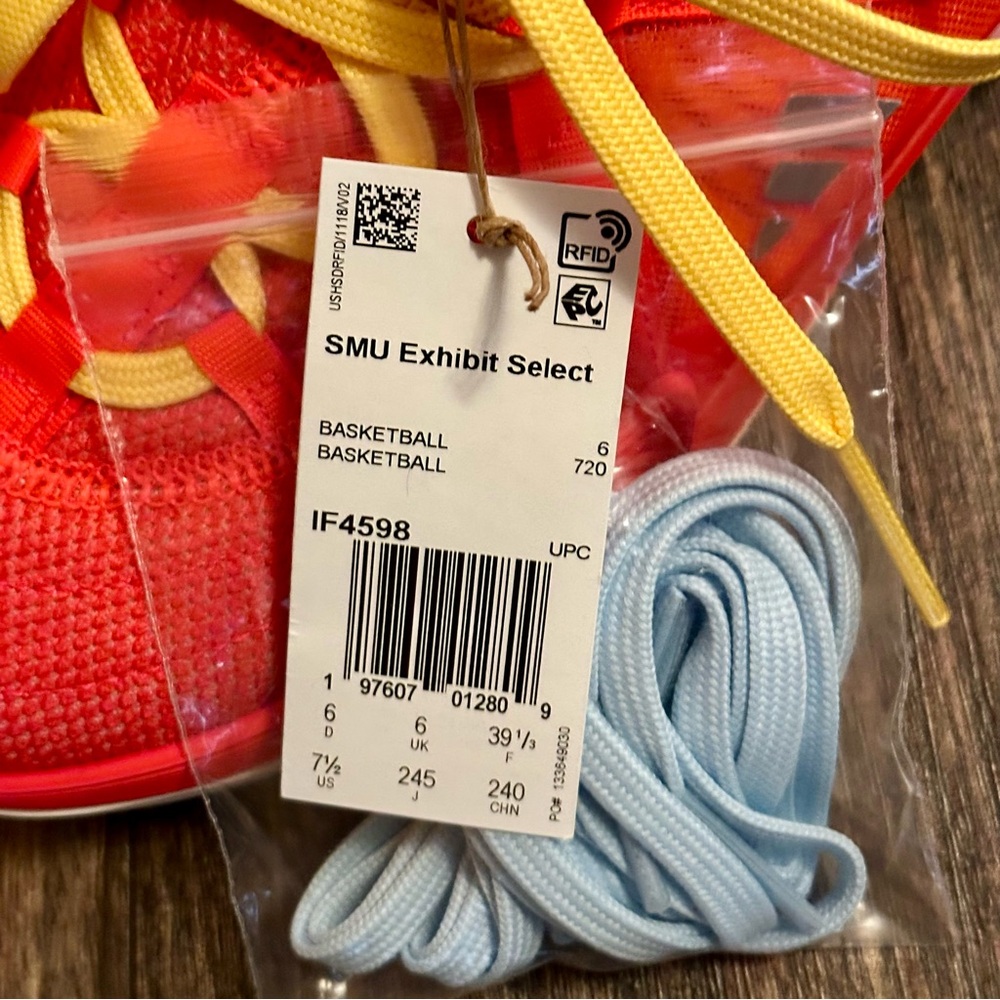 Adidas women’s SMU Exhibit select mid Basketball shoes size 7.5 BNWT - Picture 12 of 15